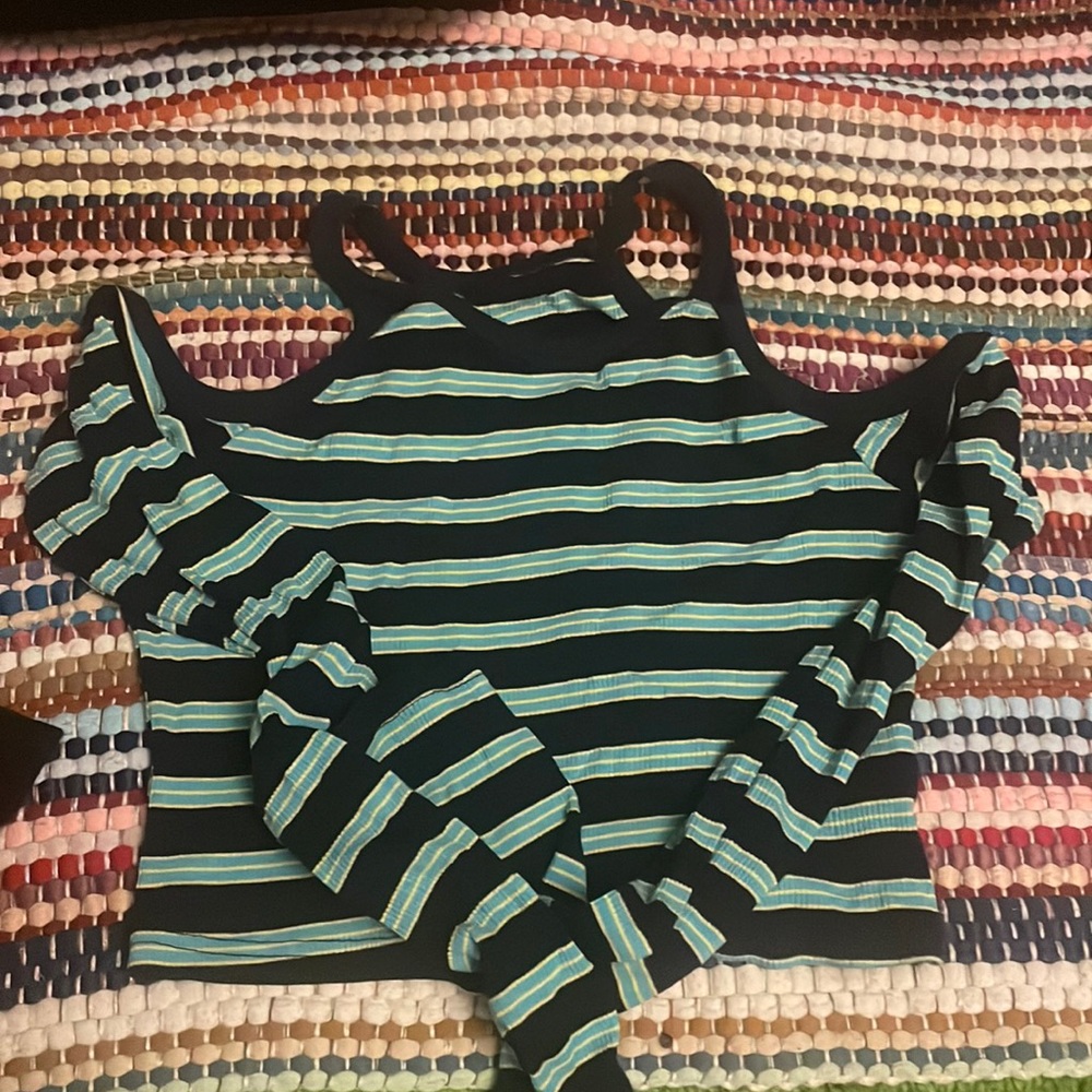 Dazy crop top